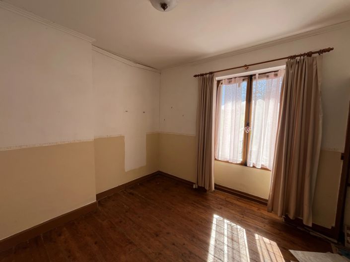 Image No.13-4 Bed Cottage for sale