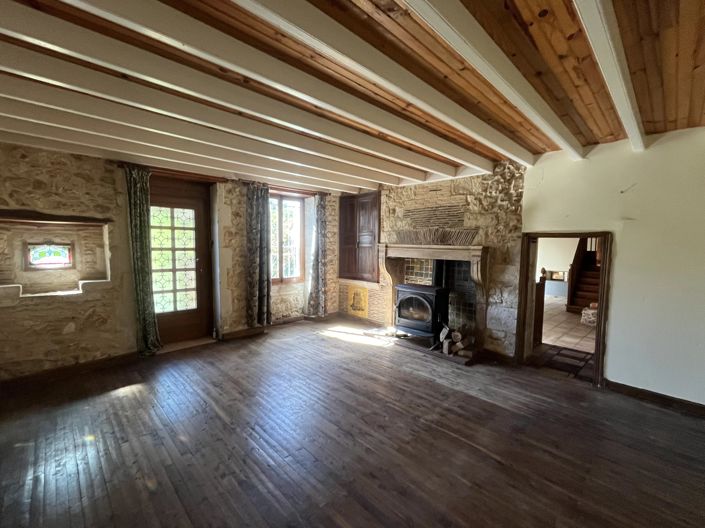 Image No.4-4 Bed Cottage for sale