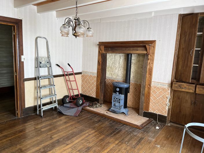 Image No.9-4 Bed Cottage for sale