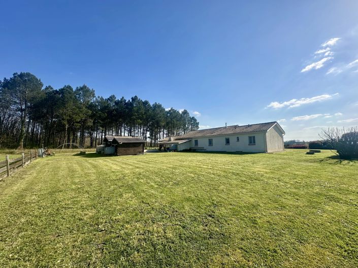 Image No.10-3 Bed Village House for sale