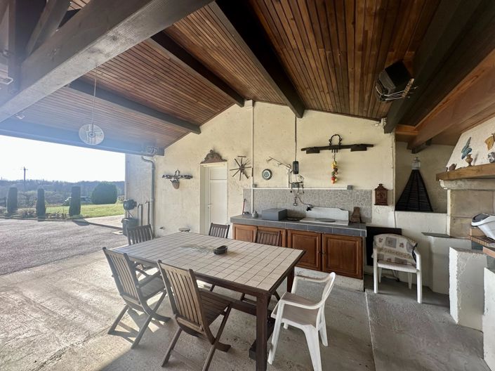 Image No.5-3 Bed Village House for sale