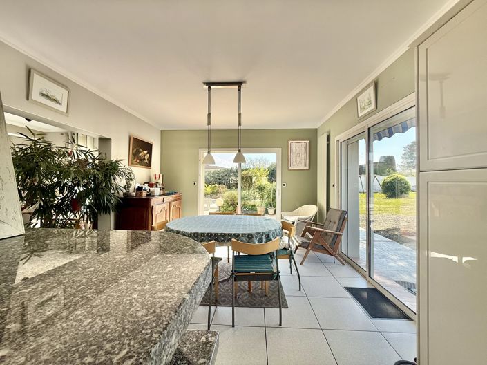 Image No.5-4 Bed House for sale