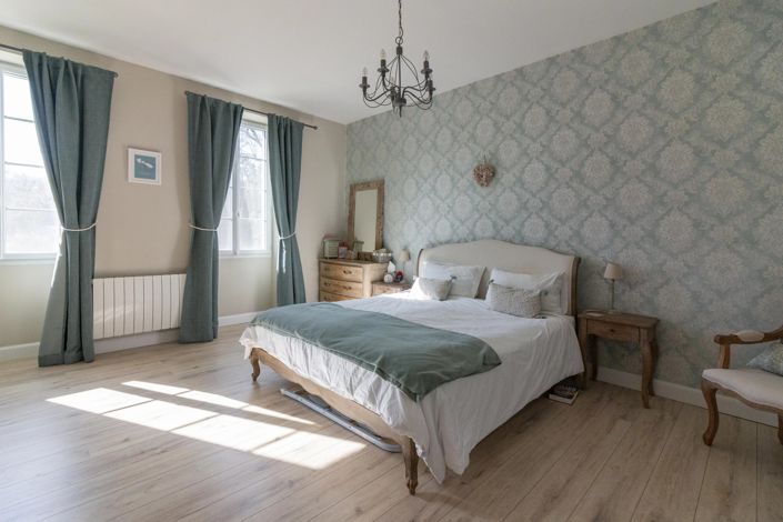 Image No.11-8 Bed House for sale