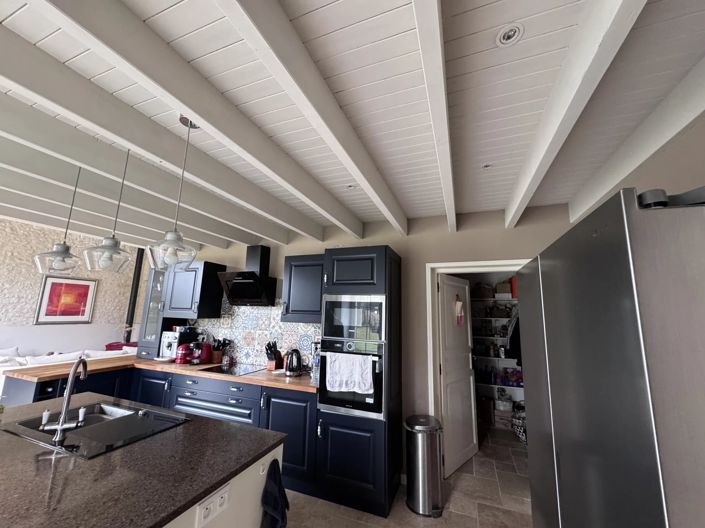 Image No.3-8 Bed House for sale