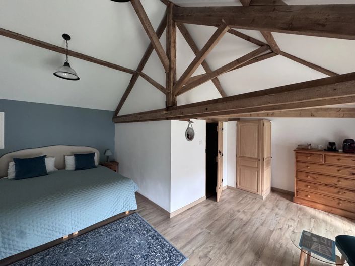 Image No.7-8 Bed House for sale