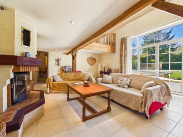 b04de5b0d68672a018d7cce42f6668ec8822fd6bb2200