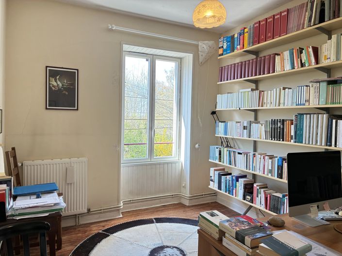 Image No.11-3 Bed Village House for sale