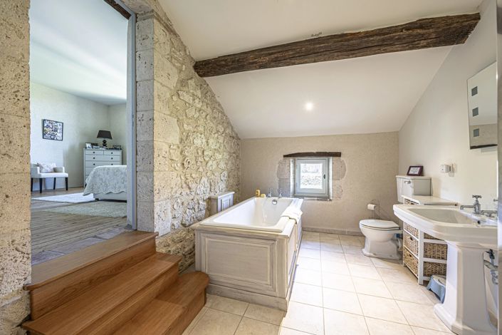 Image No.15-6 Bed House for sale