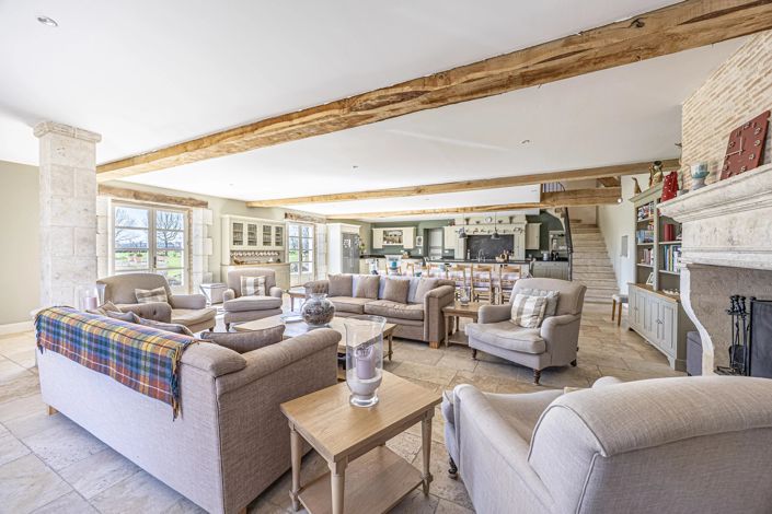 Image No.5-6 Bed House for sale