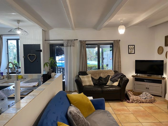 Image No.4-5 Bed House for sale