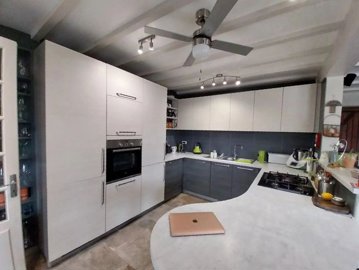 f3ae26d79b89cc70cda76ee3086cbbf2cb4d43bb81192