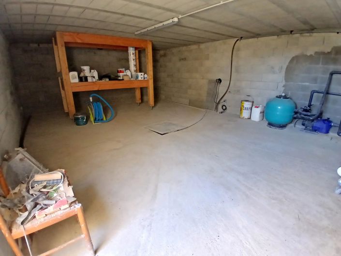 Image No.13-5 Bed House for sale