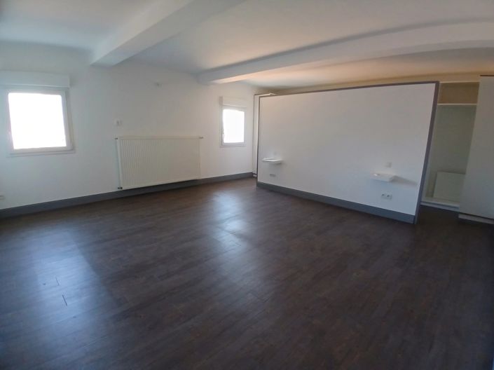 Image No.7-5 Bed House for sale