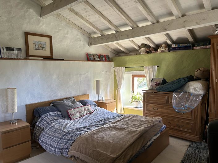 Image No.10-6 Bed House for sale