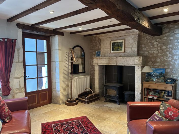 Image No.9-6 Bed House for sale