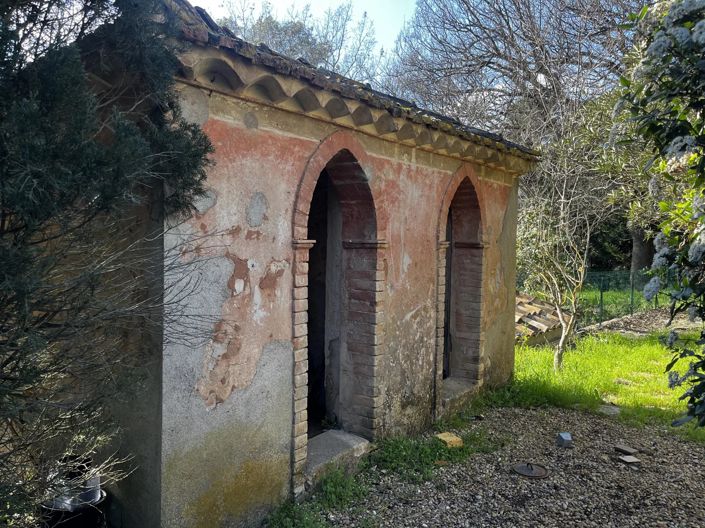 Image No.9-8 Bed House for sale