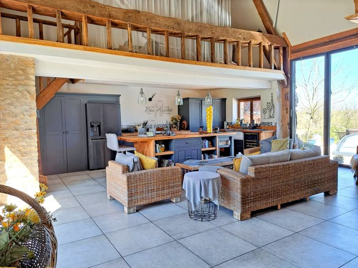 Image No.3-4 Bed House for sale