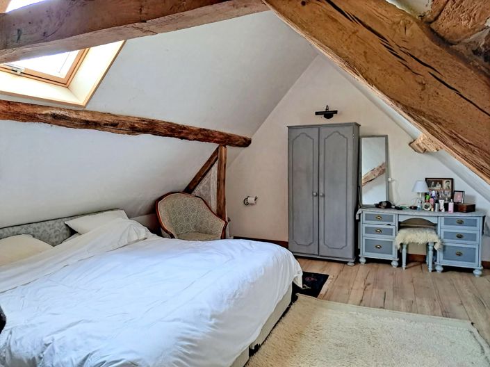 Image No.7-4 Bed House for sale