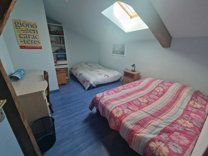 Image No.10-5 Bed House for sale