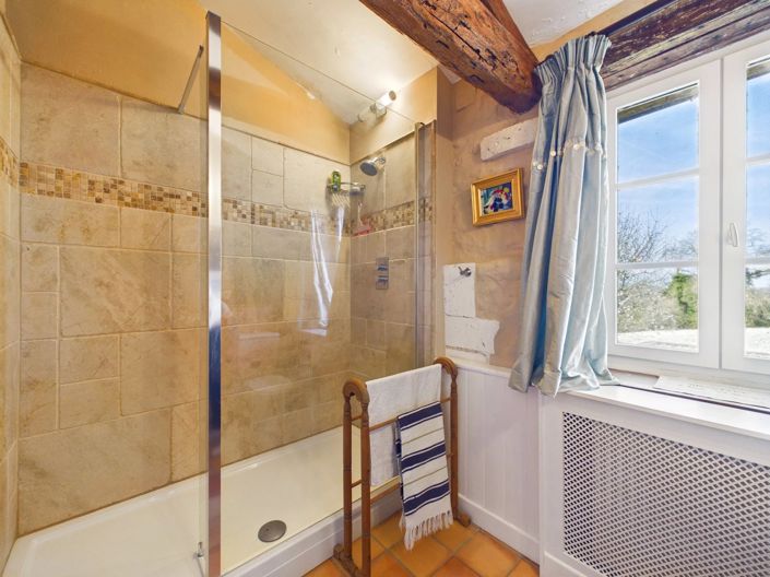 Image No.10-5 Bed House for sale