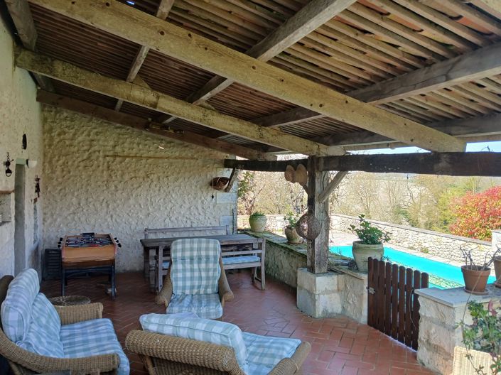 Image No.10-5 Bed House for sale