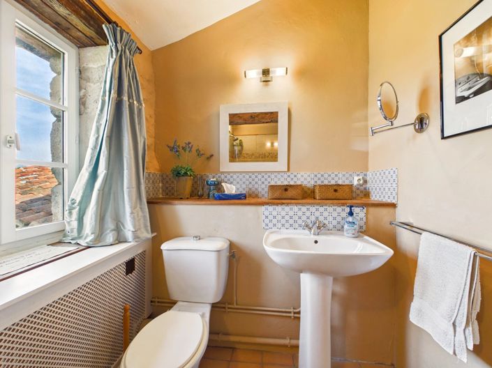 Image No.11-5 Bed House for sale