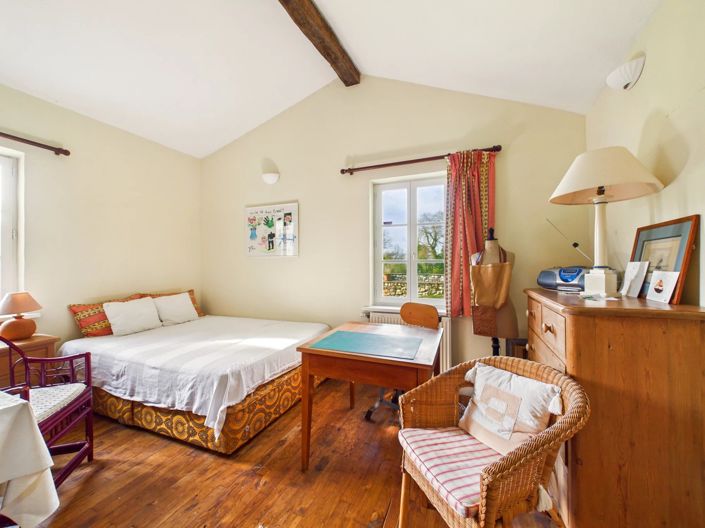 Image No.12-5 Bed House for sale