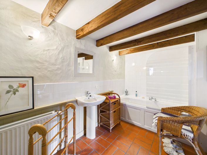 Image No.13-5 Bed House for sale