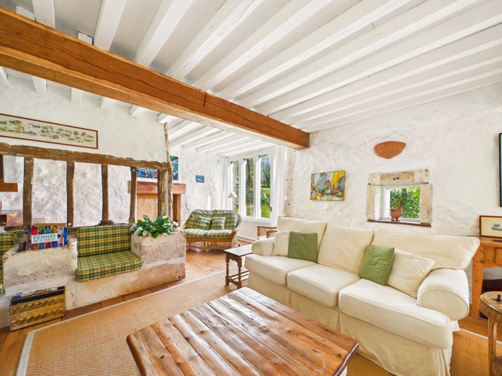 Image No.6-5 Bed House for sale