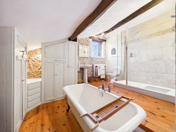 5ceec3fc8177fcb825bc2c7a1c21403d6096ae142e200