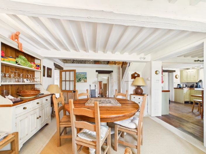 Image No.7-5 Bed House for sale
