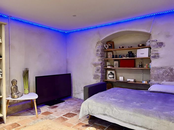 Image No.12-4 Bed House for sale