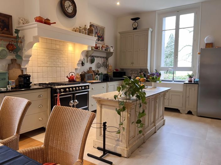 Image No.3-4 Bed House for sale