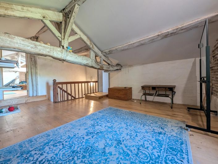 Image No.11-5 Bed House for sale