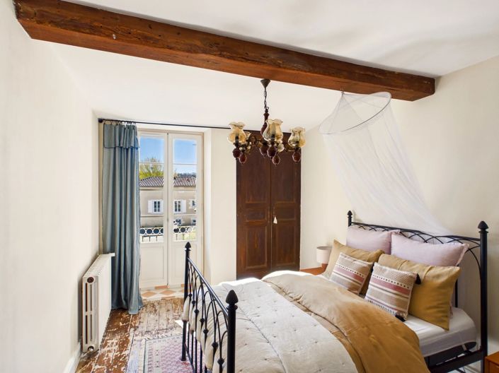 Image No.15-6 Bed House for sale