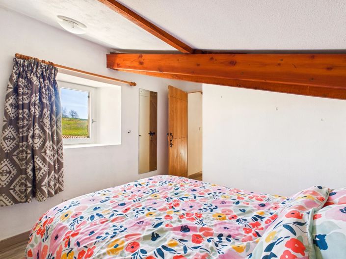 Image No.9-3 Bed Village House for sale