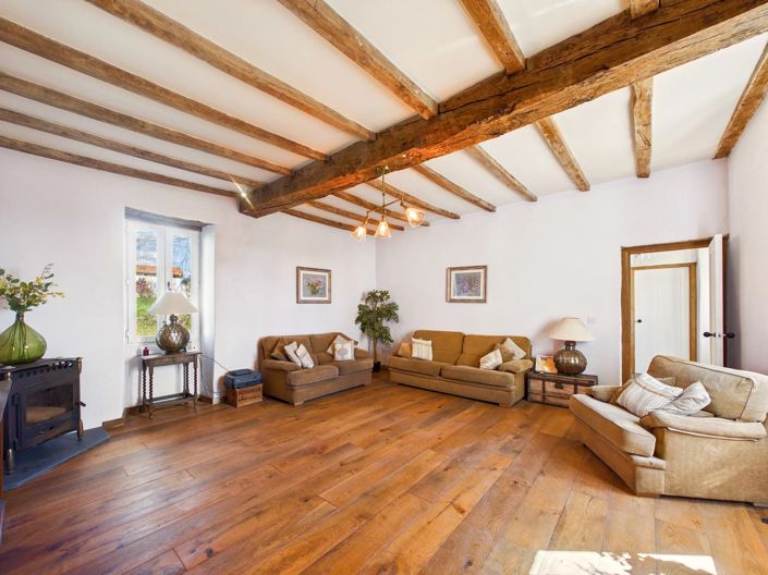 Image No.8-5 Bed House for sale