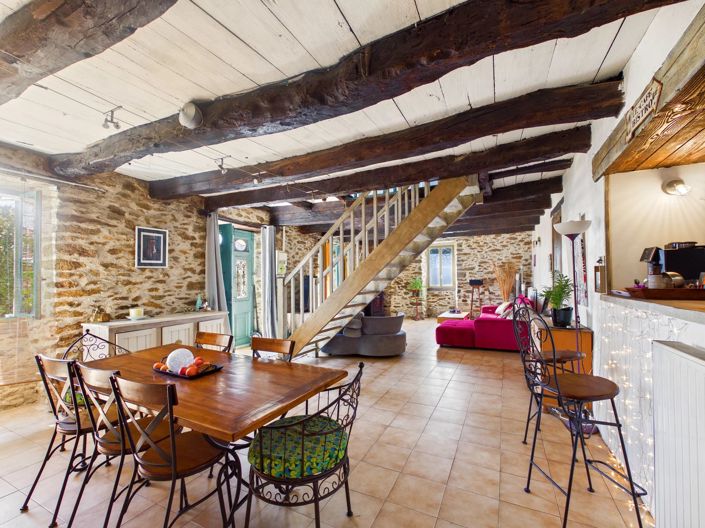 Image No.5-4 Bed House for sale