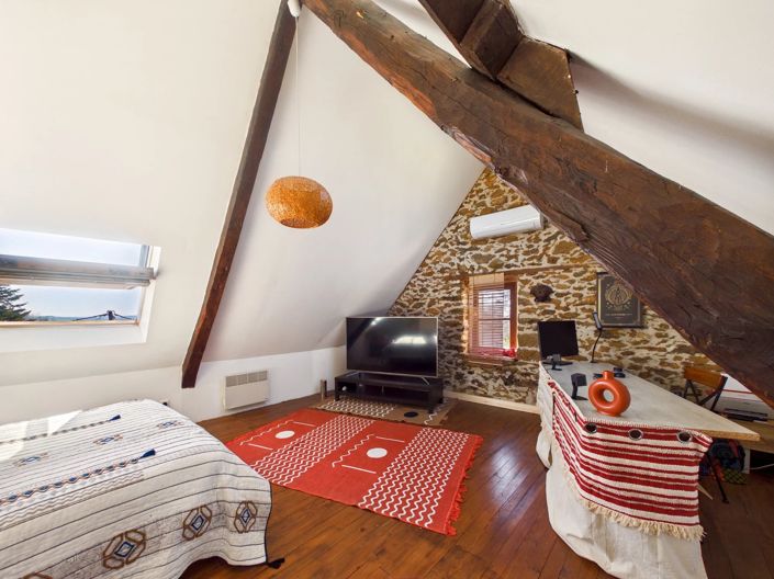 Image No.8-4 Bed House for sale