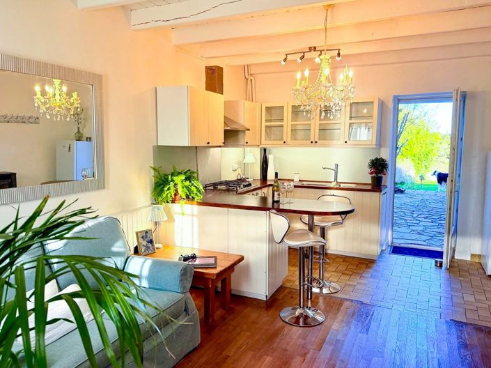 Image No.5-Maison de village de 1 chambre à vendre à Saint-Saud-Lacoussière