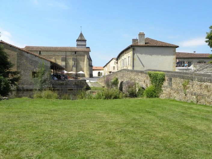 Image No.13-3 Bed Village House for sale