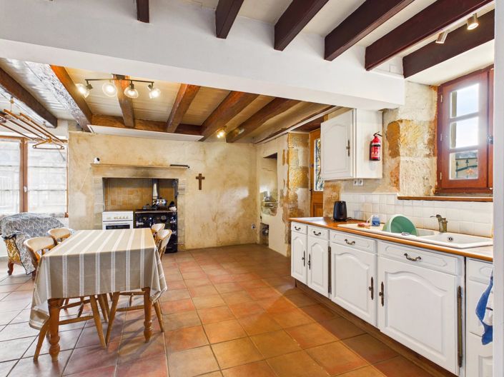 Image No.3-3 Bed Village House for sale