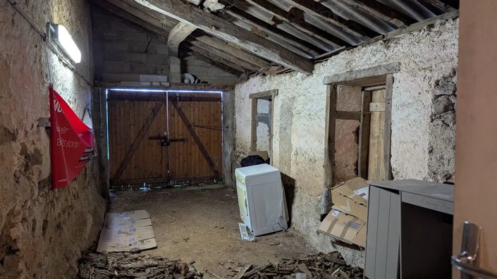 Image No.10-2 Bed Village House for sale