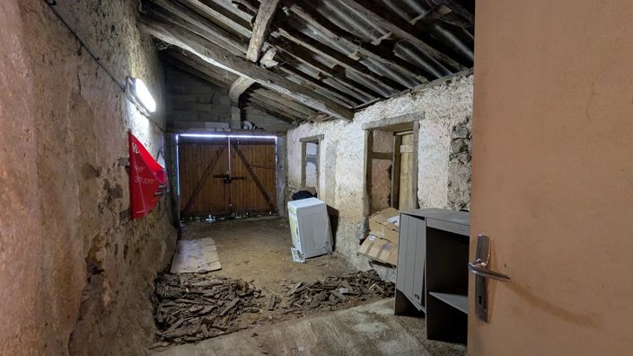 Image No.11-2 Bed Village House for sale