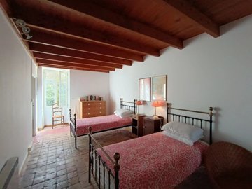 a61375251ce35681557bf9208d6a27fcbe536bca14326