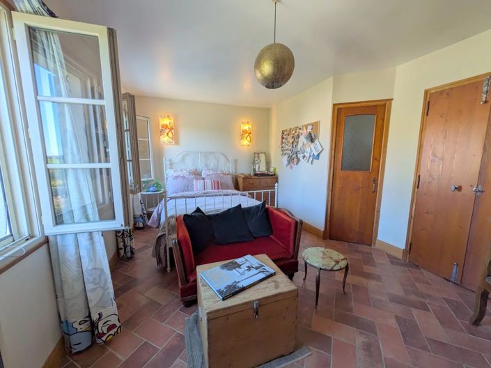 Image No.13-7 Bed House for sale