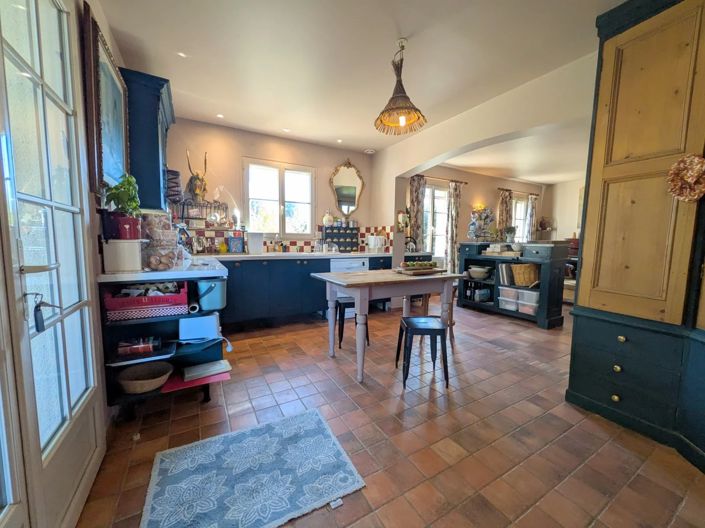 Image No.4-7 Bed House for sale