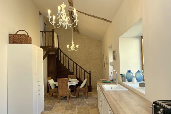 Image No.12-4 Bed House for sale