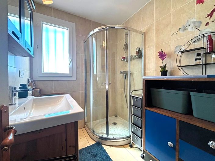 Image No.13-4 Bed Village House for sale