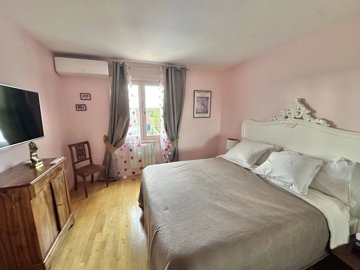 23a2f278dda794c5612b7a9e33ecb4d49827b11c46403